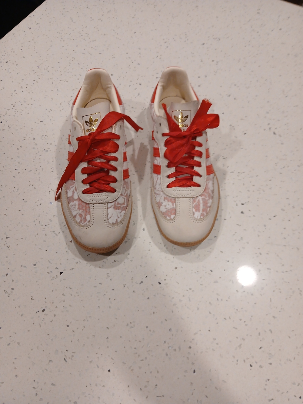 Adidas Women's White and Red Gazelle-Inspired Sneakers